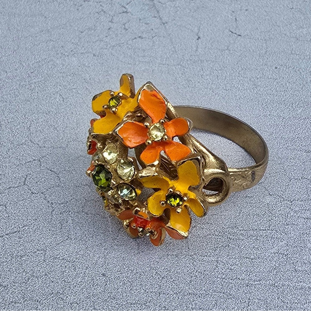 Vintage Enamel Flower Cluster Adjustable Ring Orange Yellow Green Rhinestone - Picture 5 of 10